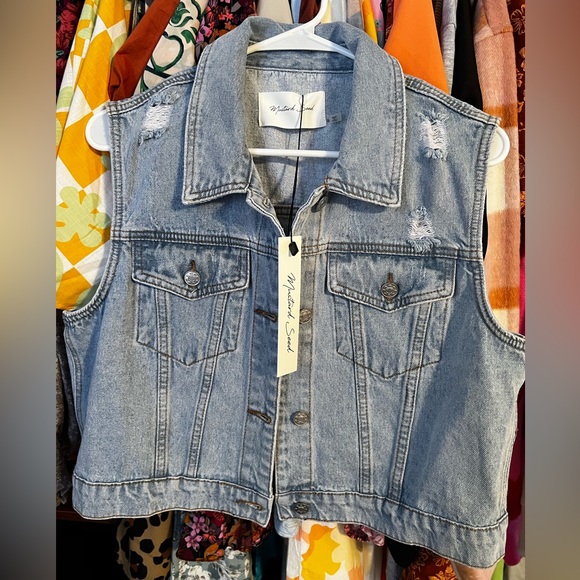Mustard Seed Daisy Distressed Denim Vest - Picture 7 of 9